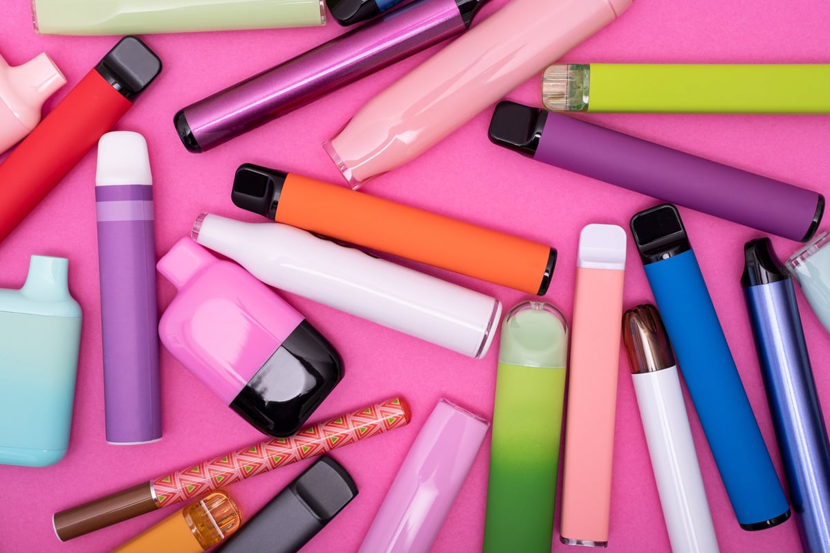 Various disposable vape devices close up
